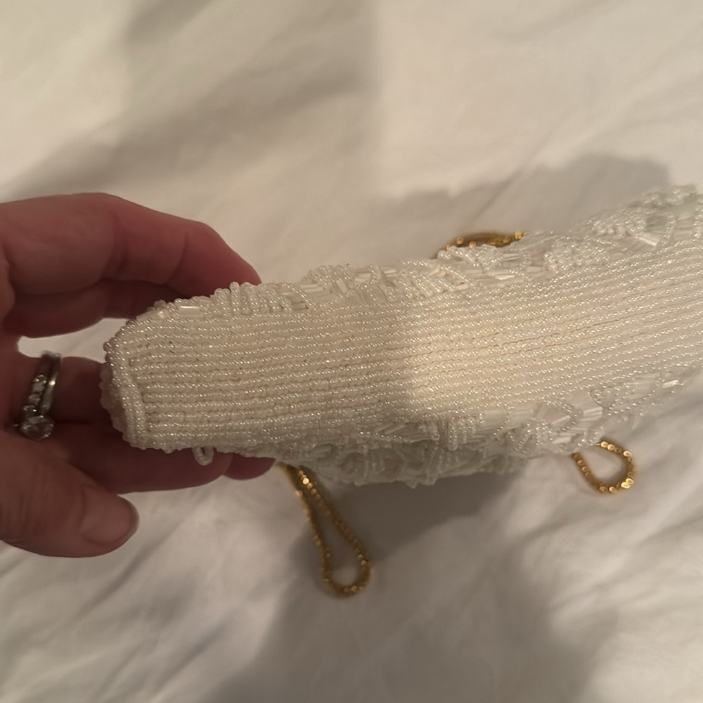 Ed B Robinson white pearl clutch. Handmade in Hong Kong - Picture 9 of 9